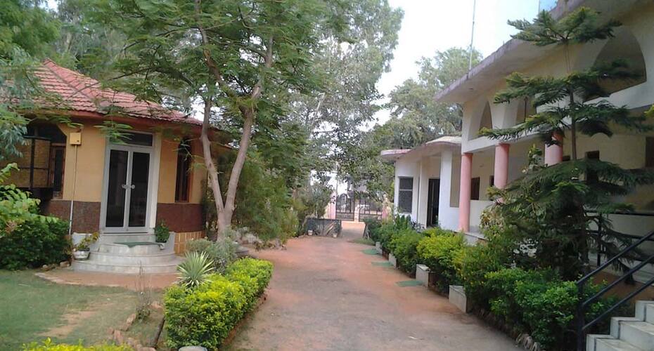 Tiger Heaven Resort, Bandhavgarh 3